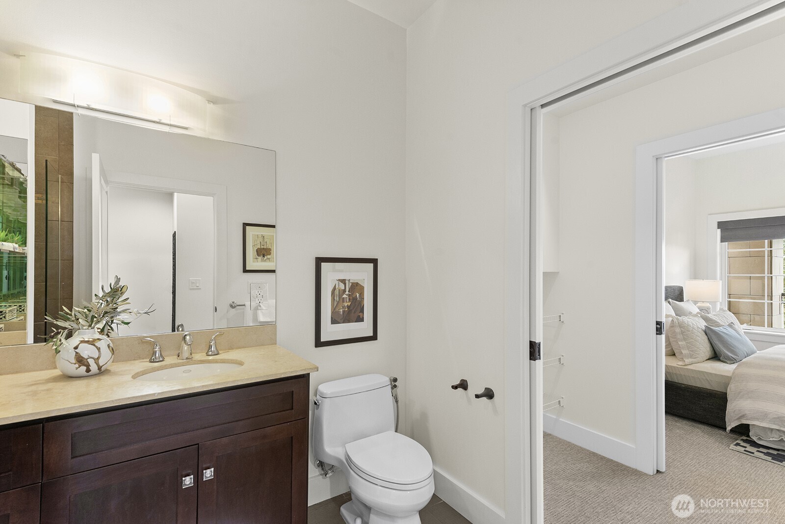 745 Bellevue Avenue E Unit: 401