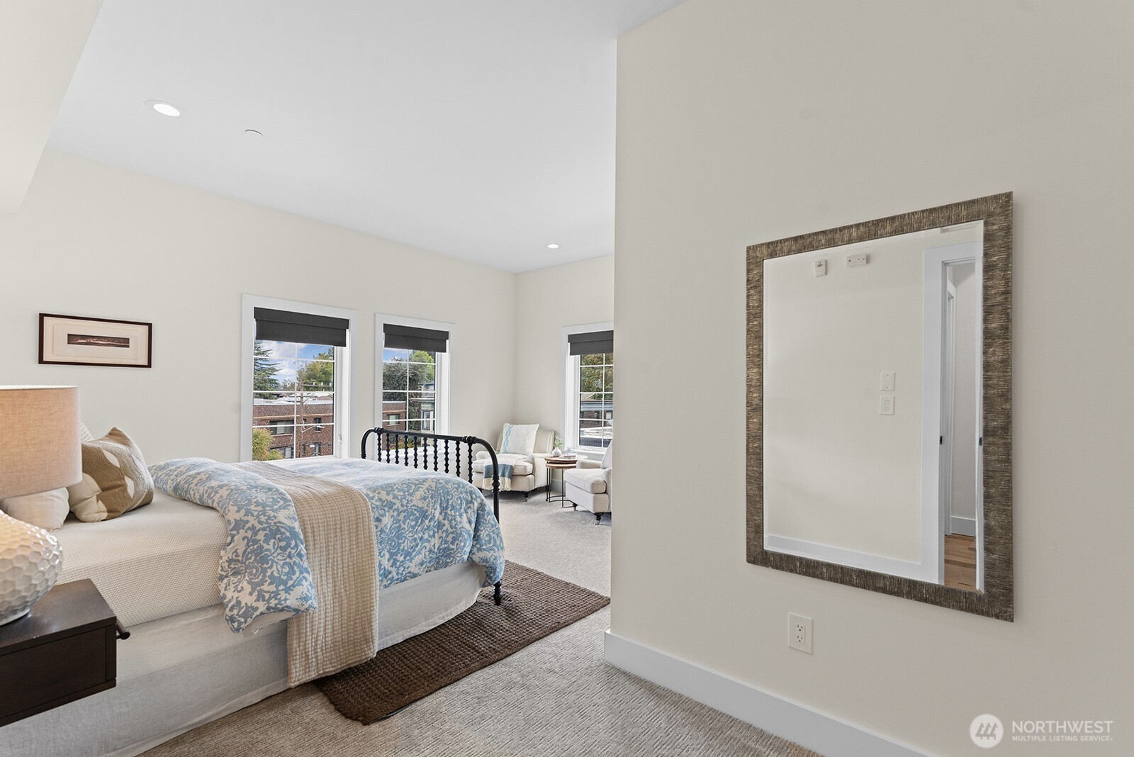 745 Bellevue Avenue E Unit: 401