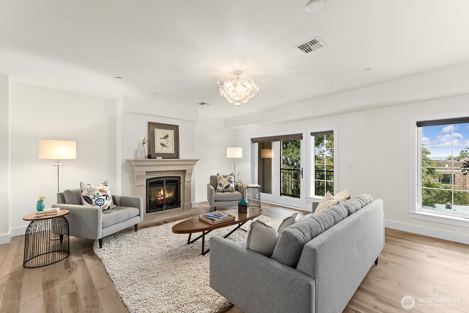 745 Bellevue Avenue E Unit: 401