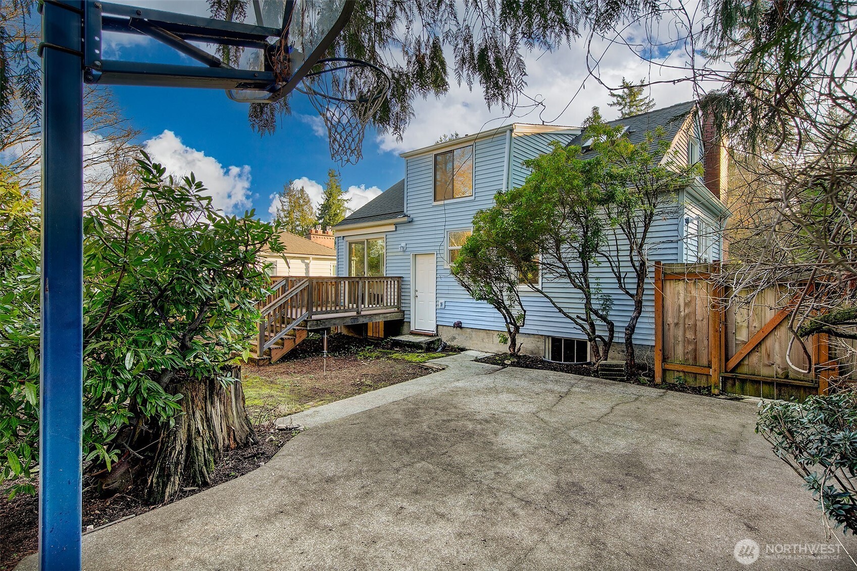 3804 NE 94th Street