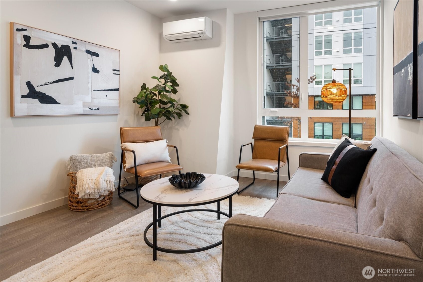 6309 9TH Avenue NE Unit: D