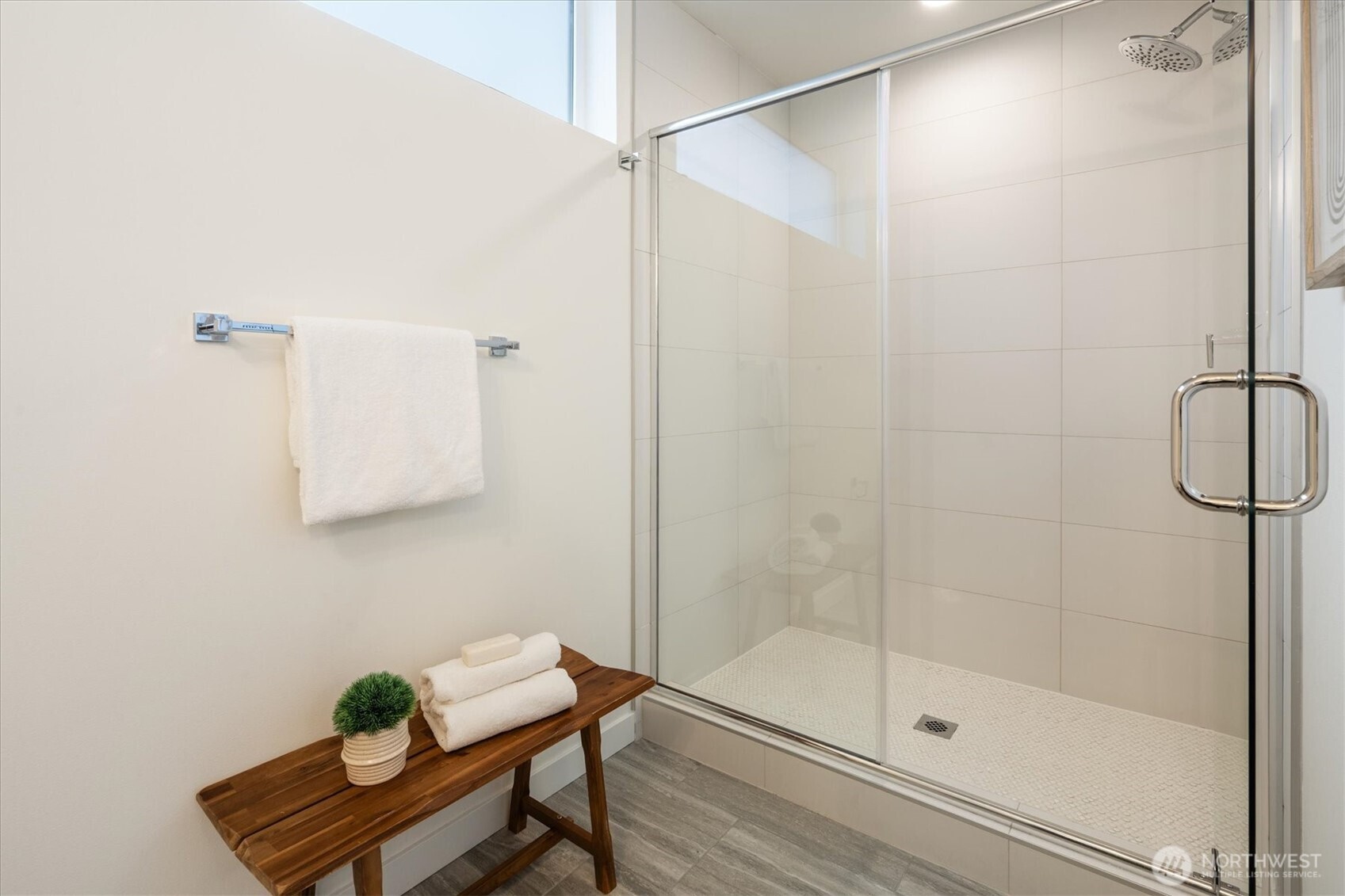 6309 9TH Avenue NE Unit: D
