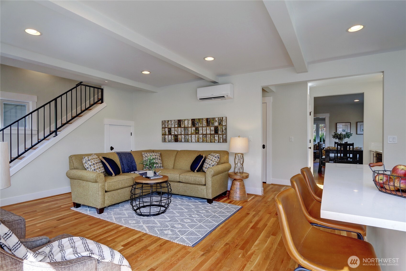 1611 10th Avenue W Unit: 1