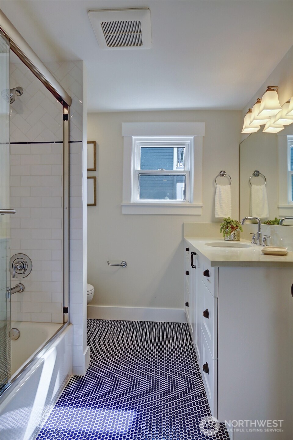 1611 10th Avenue W Unit: 1