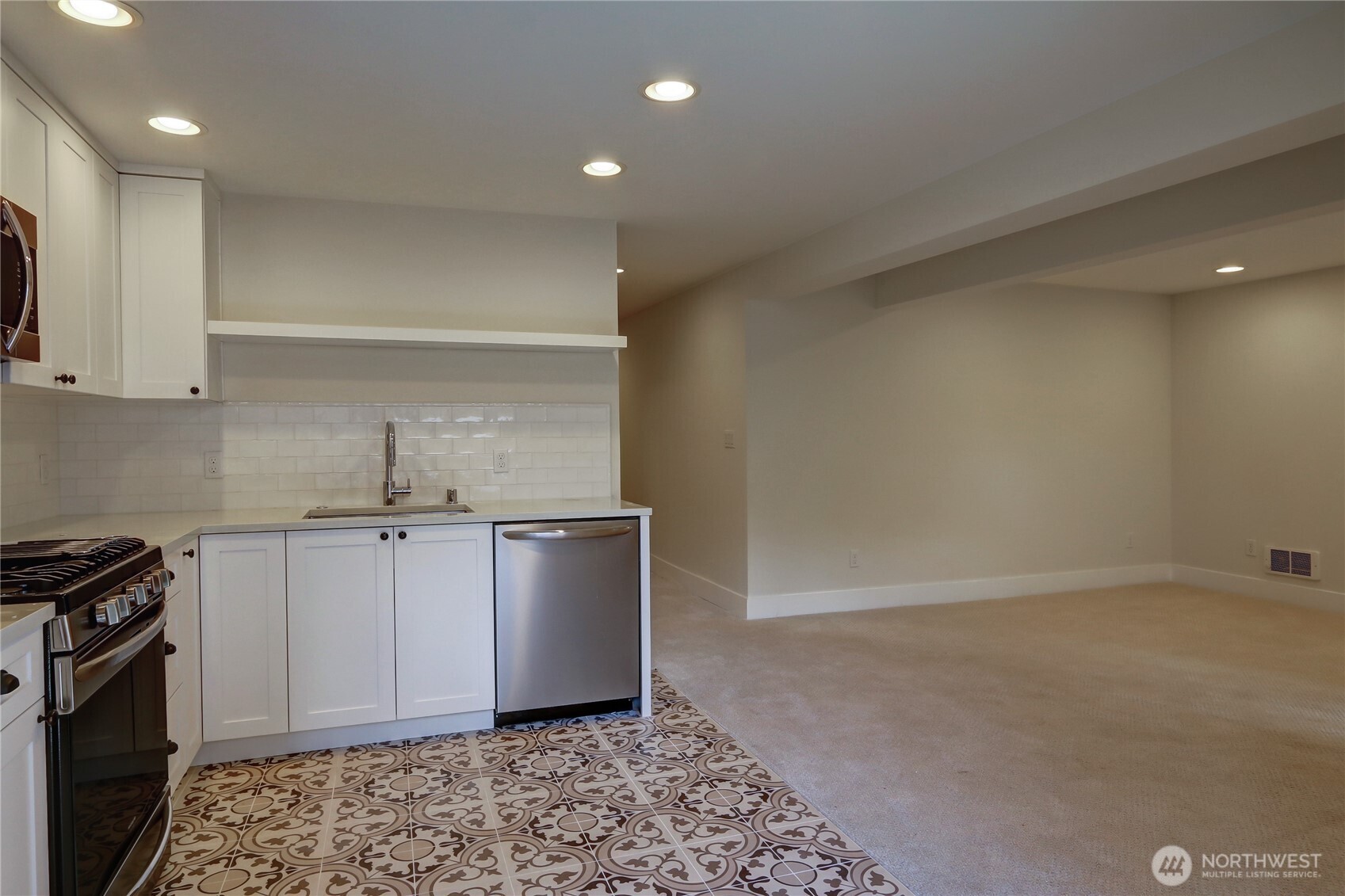 1611 10th Avenue W Unit: 1