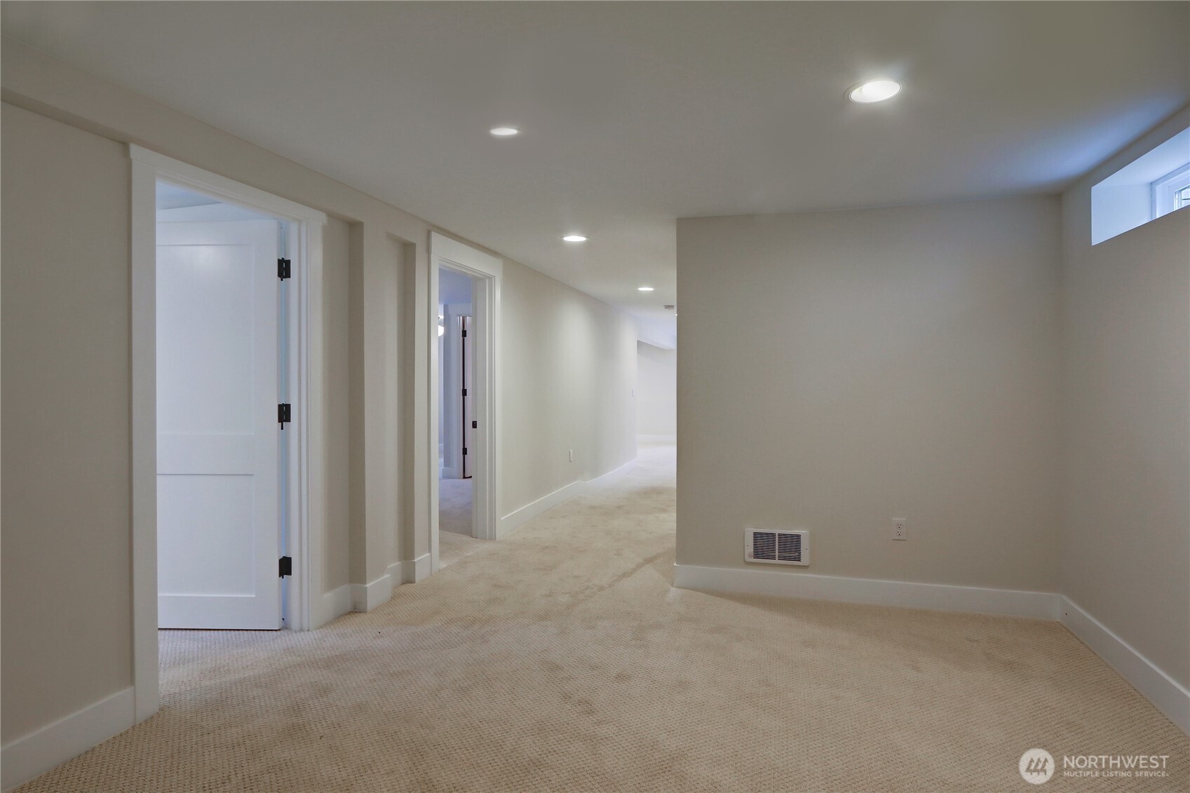 1611 10th Avenue W Unit: 1