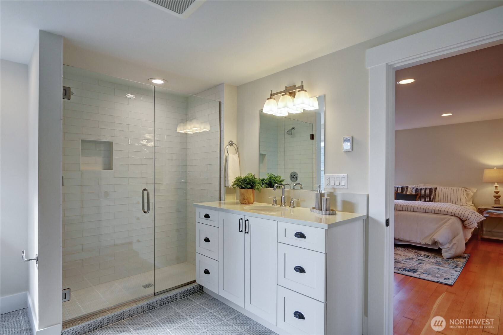 1611 10th Avenue W Unit: 1