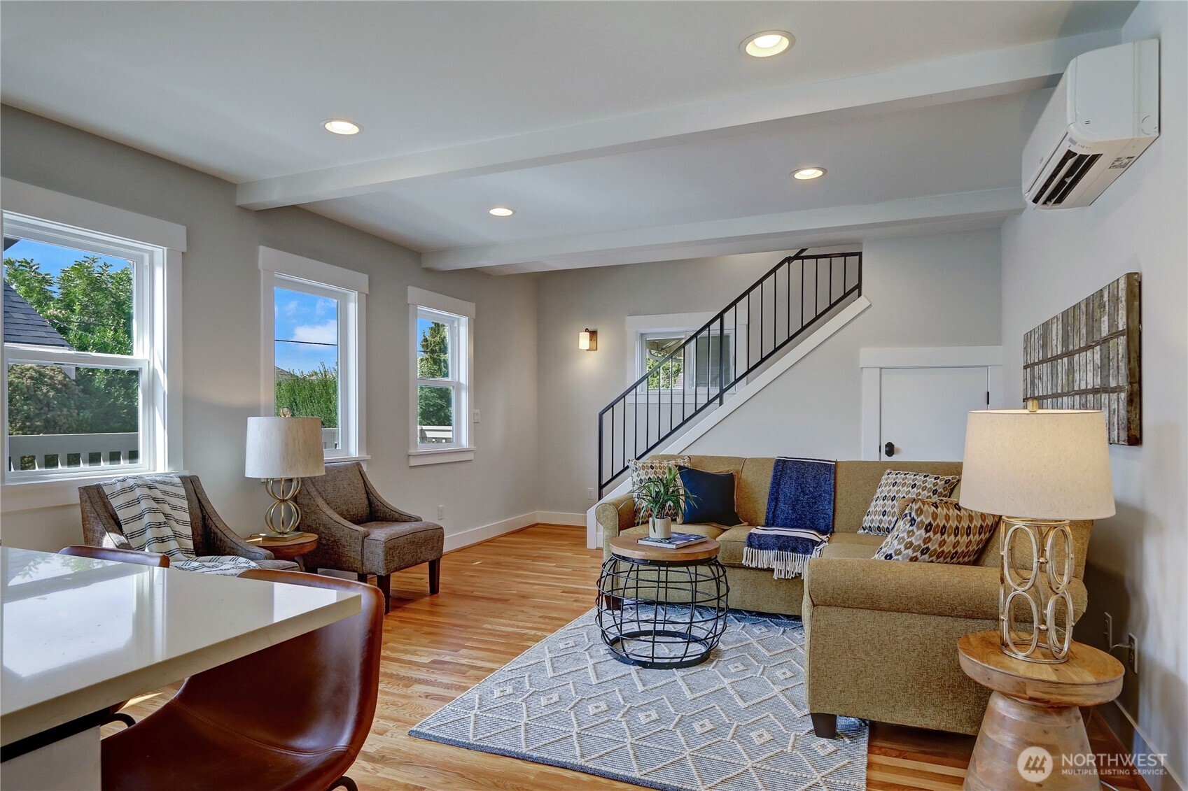 1611 10th Avenue W Unit: 1