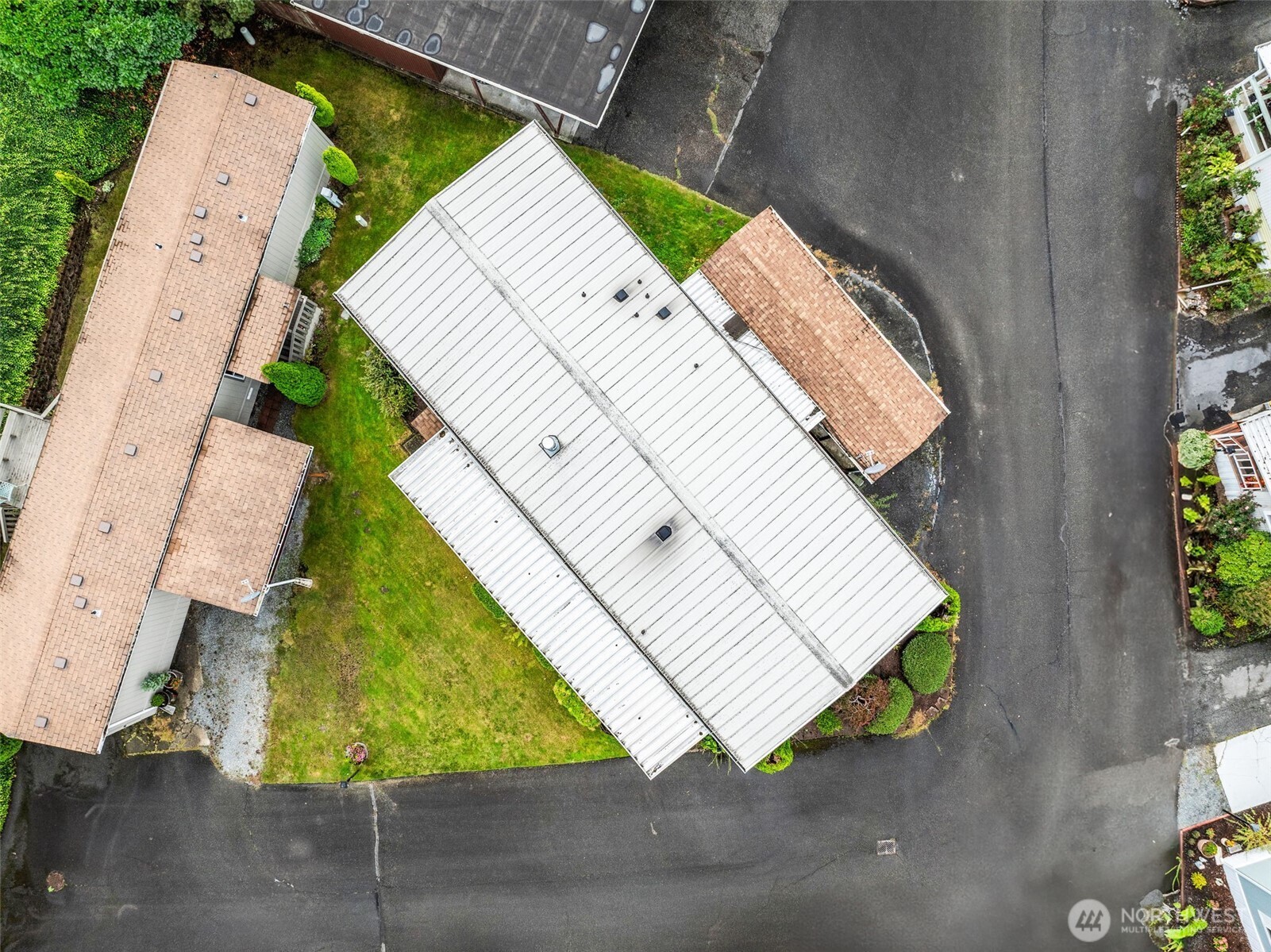 11330 E Riverside Drive Unit: 7