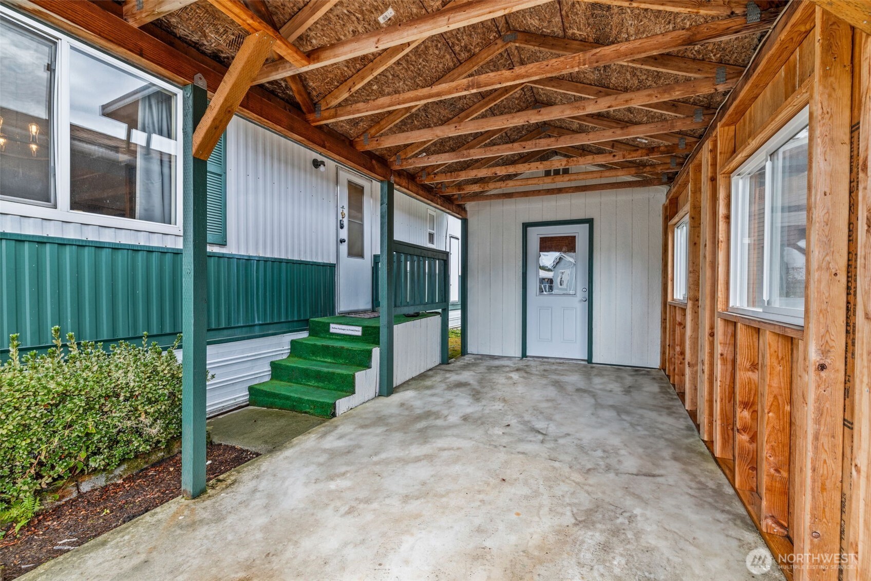 11330 E Riverside Drive Unit: 7