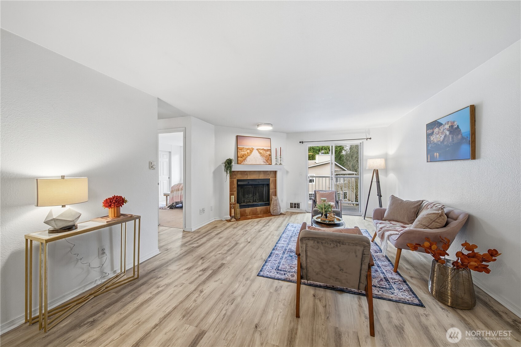 1144 N 198th Street Unit: E304