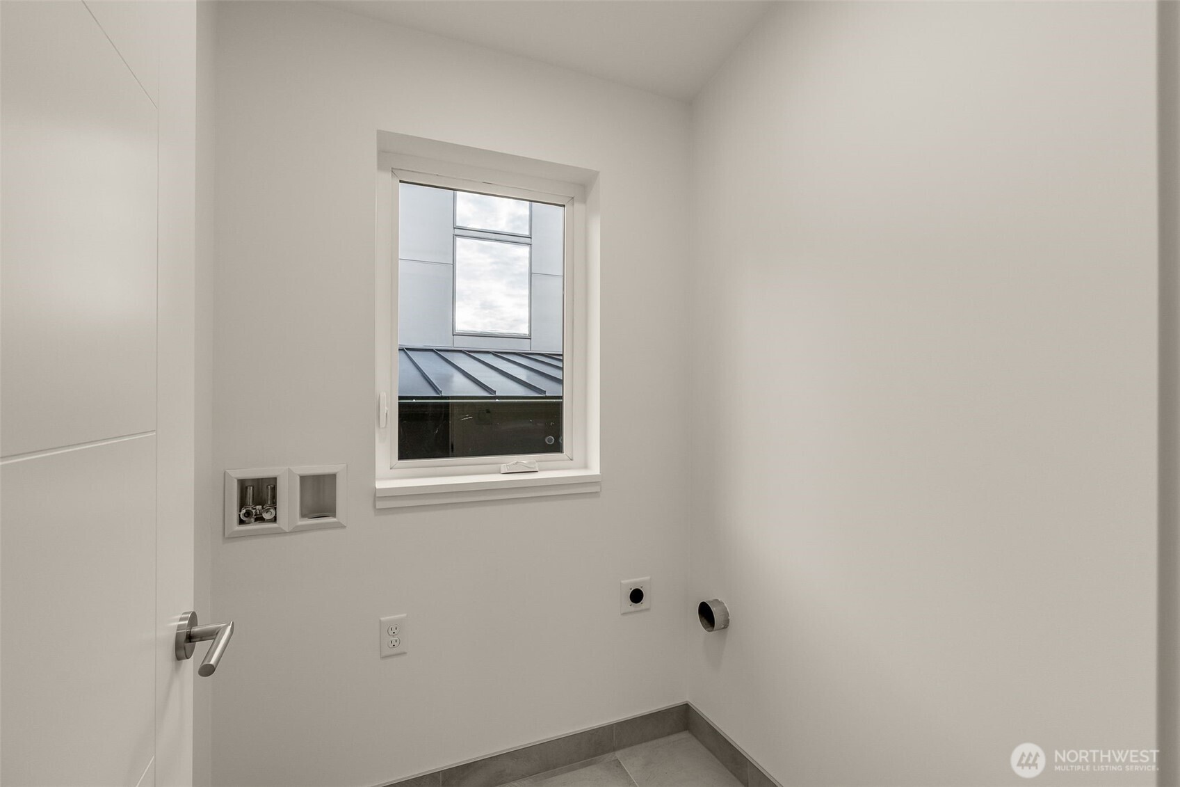 6038 50th Avenue NE Unit: B