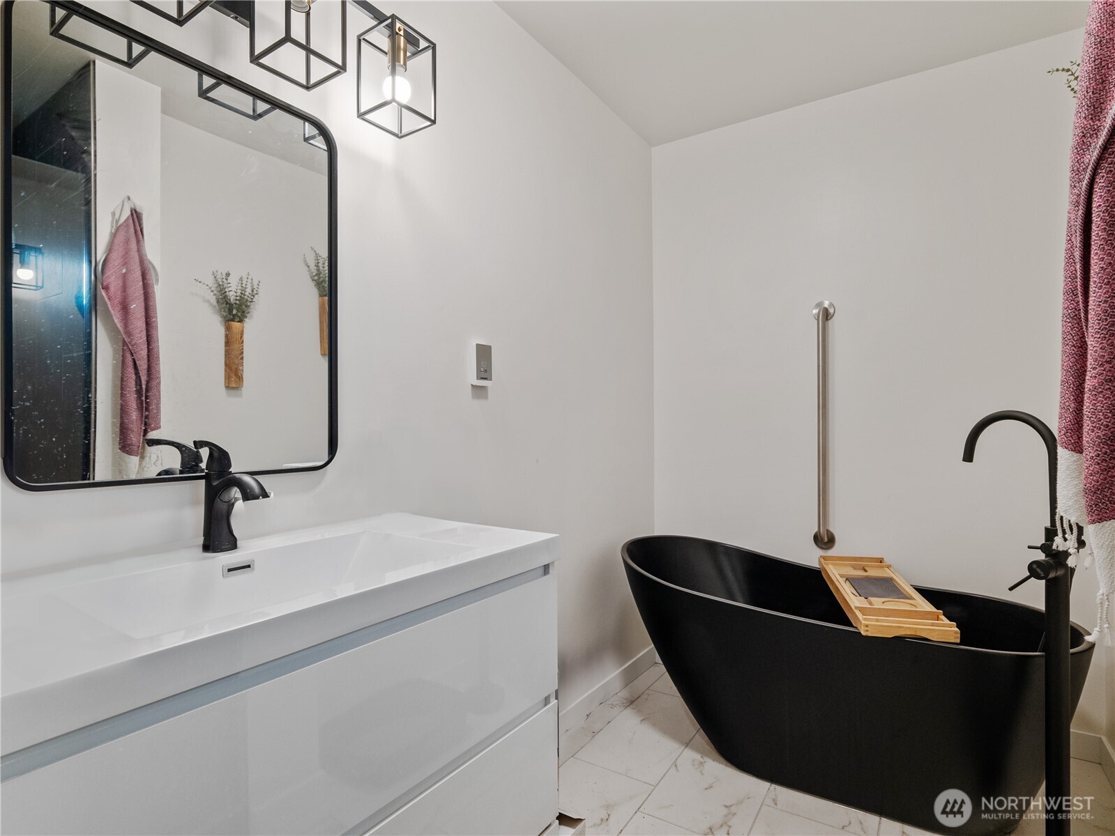 2125 4th Street