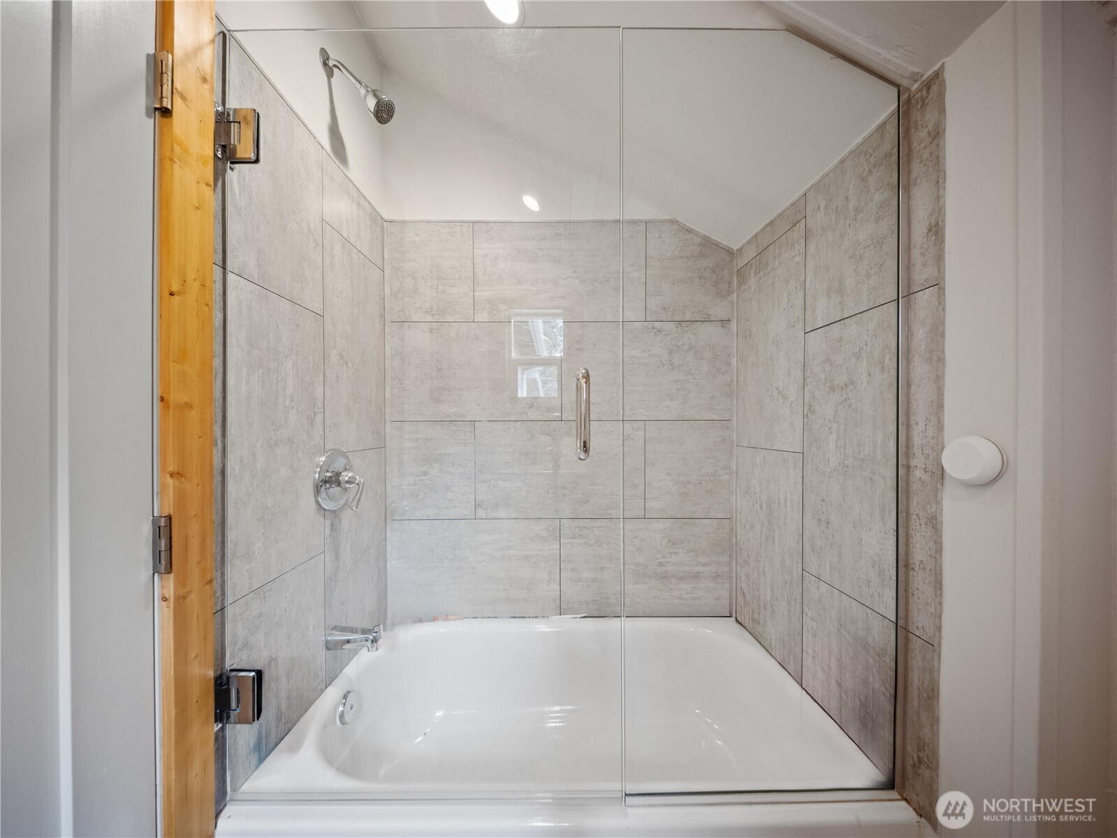 2125 4th Street