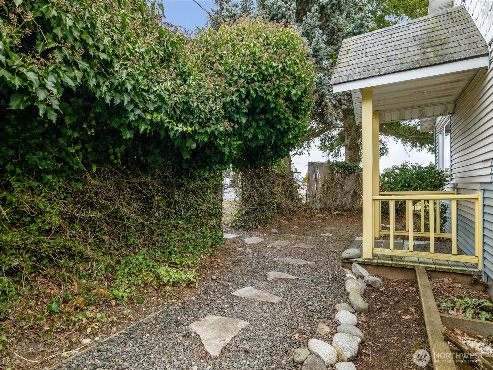 2125 4th Street