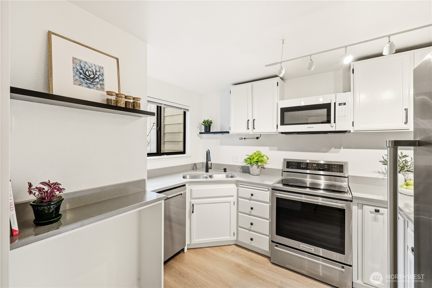1809 N 107th Street Unit: 3-203