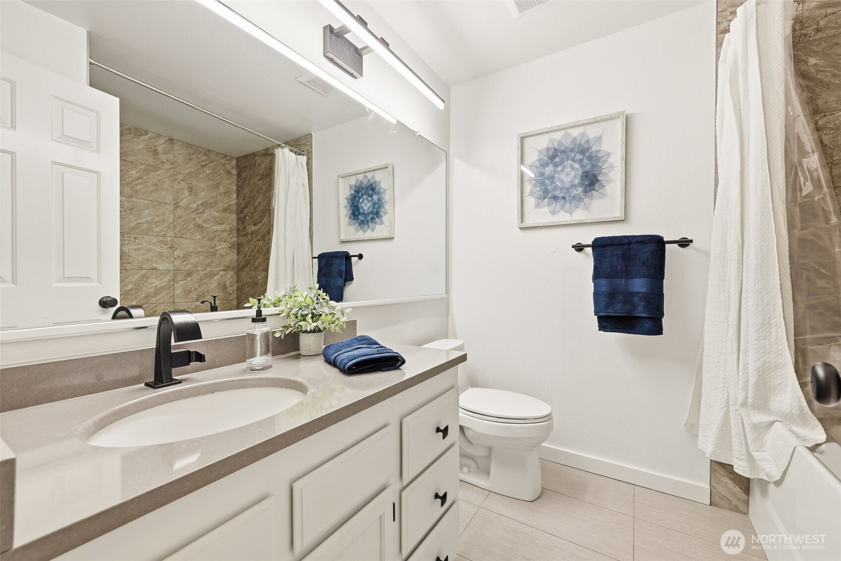 1809 N 107th Street Unit: 3-203