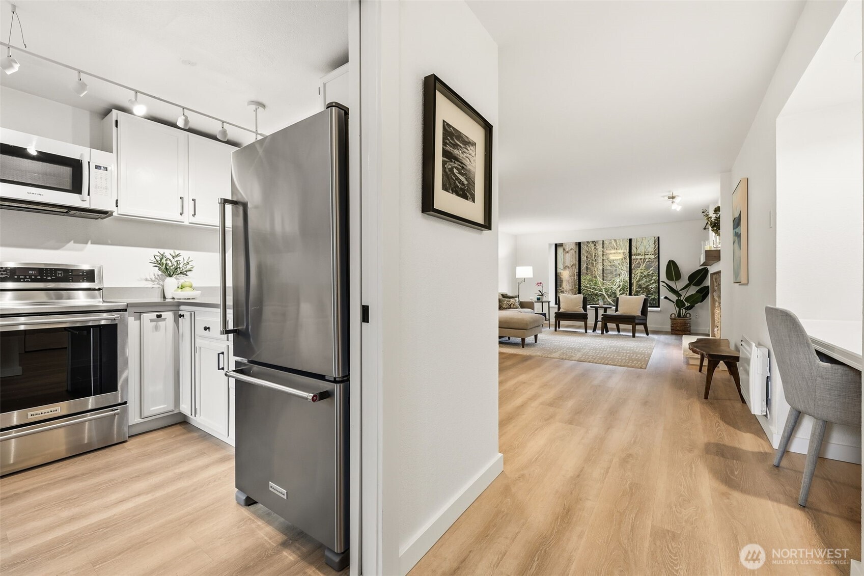 1809 N 107th Street Unit: 3-203