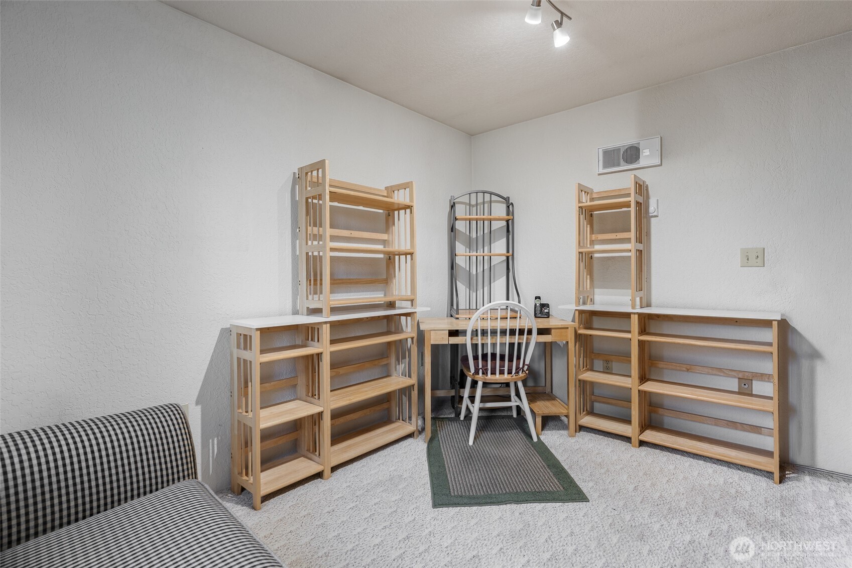 2735 NE 103rd Street