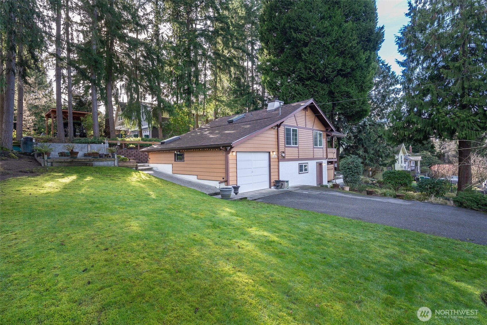 2735 NE 103rd Street