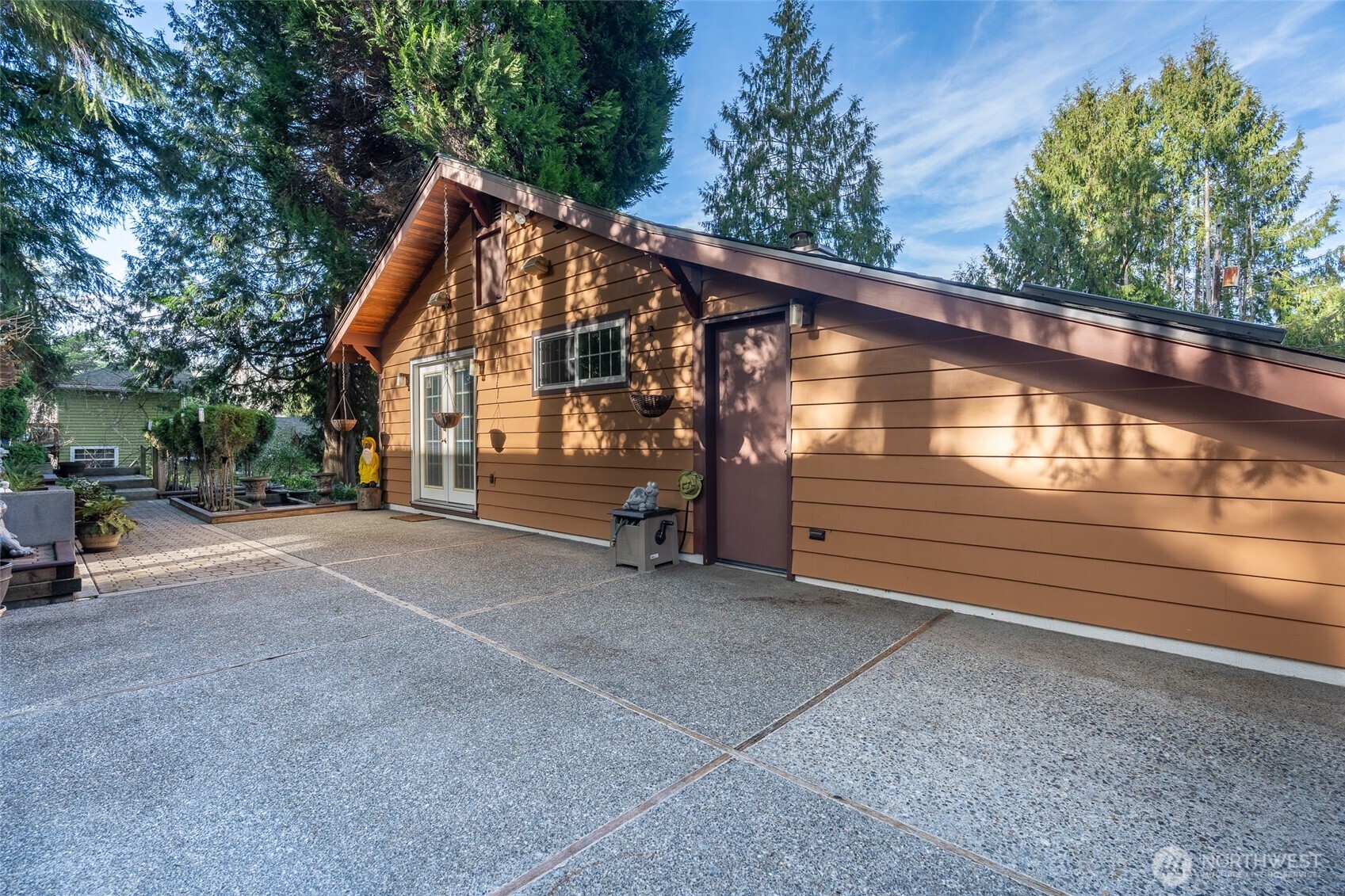 2735 NE 103rd Street