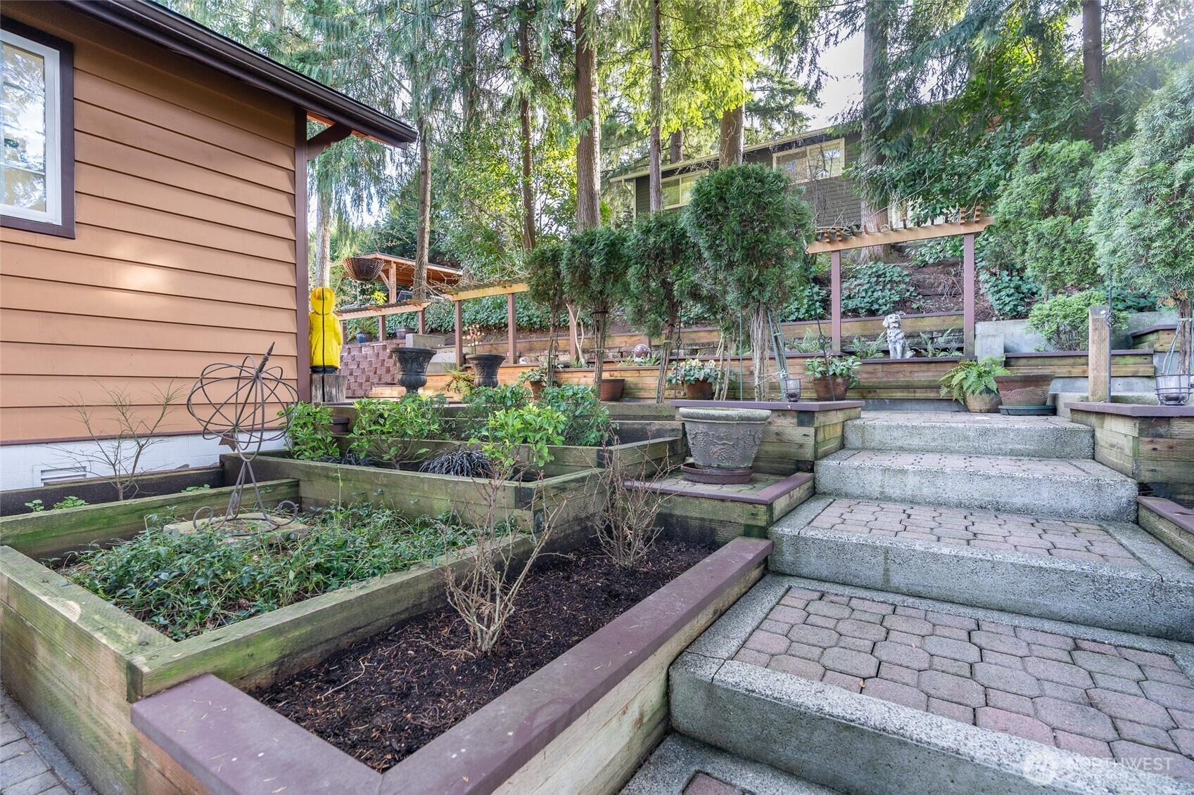 2735 NE 103rd Street