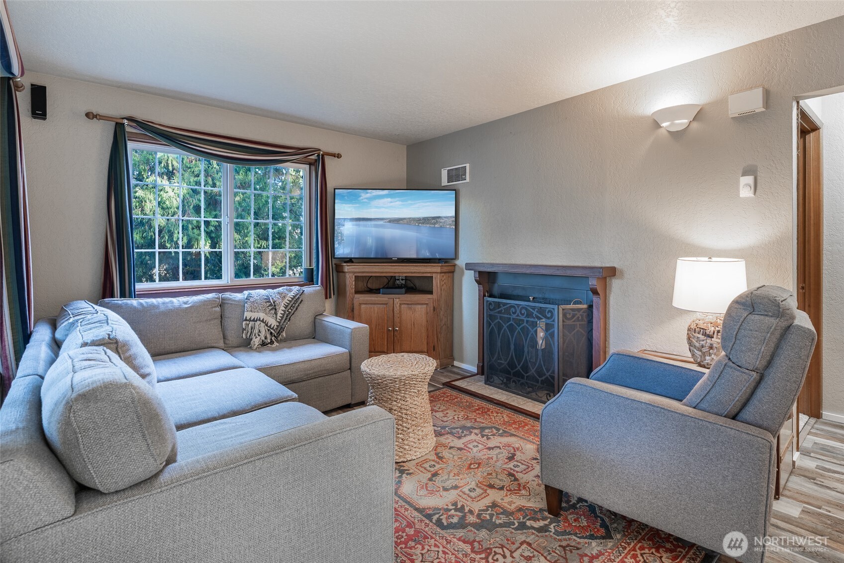 2735 NE 103rd Street