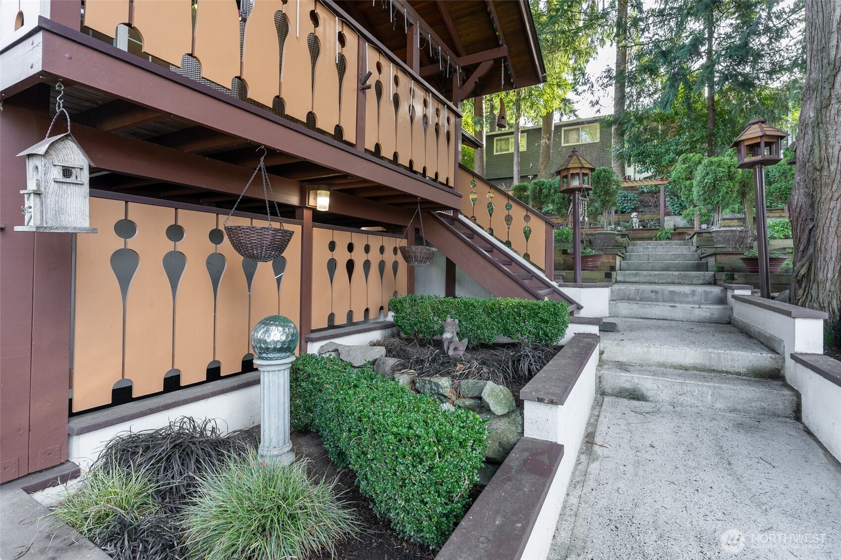2735 NE 103rd Street