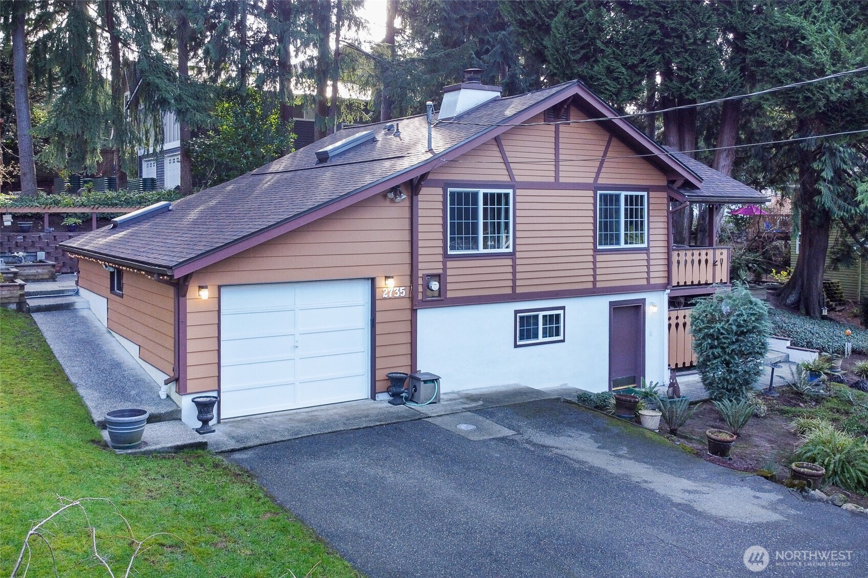 2735 NE 103rd Street