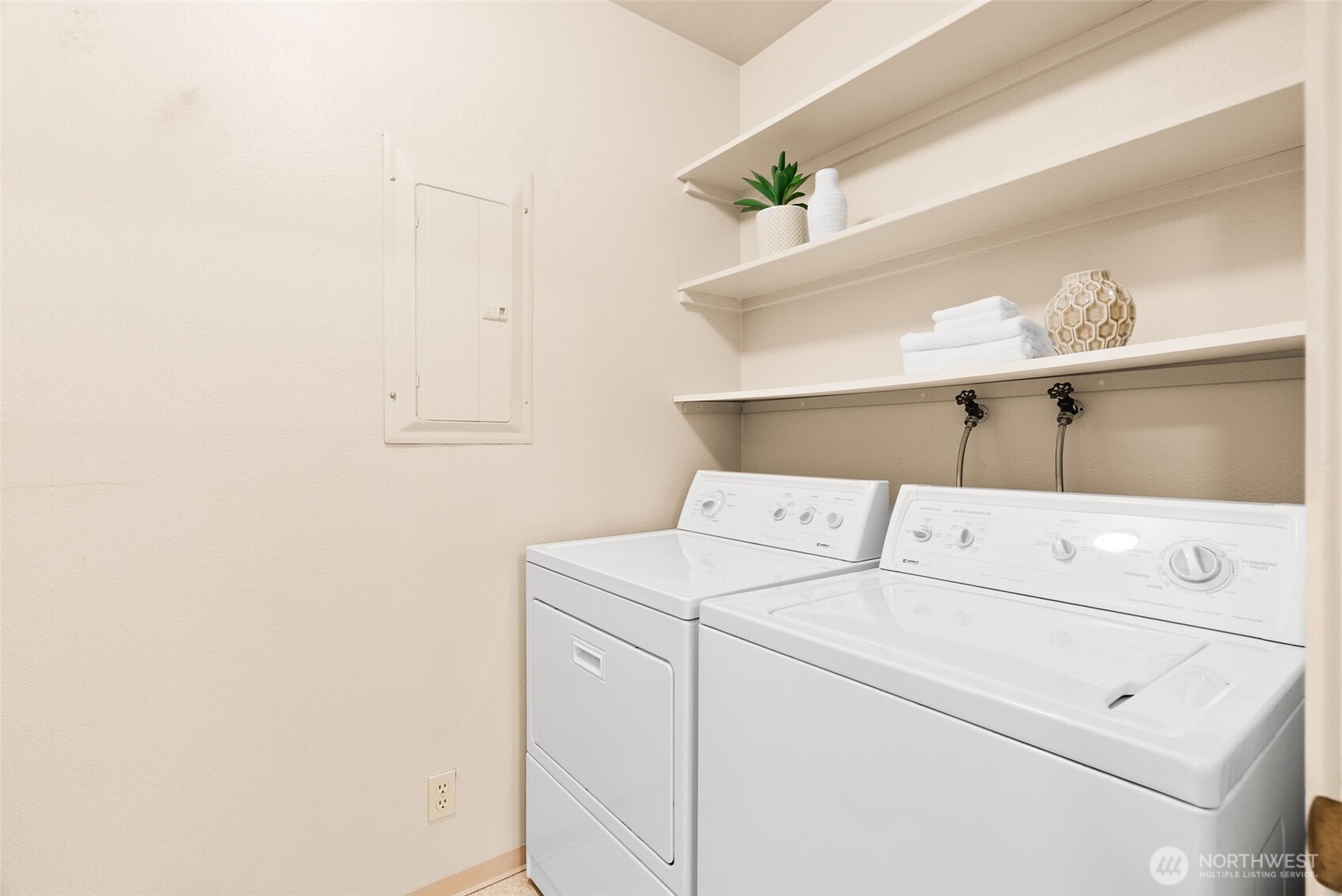 330 Grow Avenue NW Unit: C3