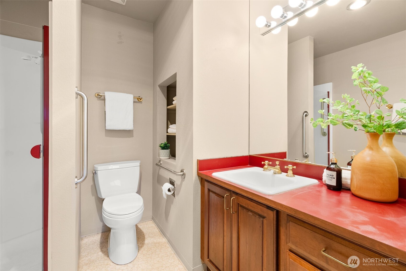 330 Grow Avenue NW Unit: C3