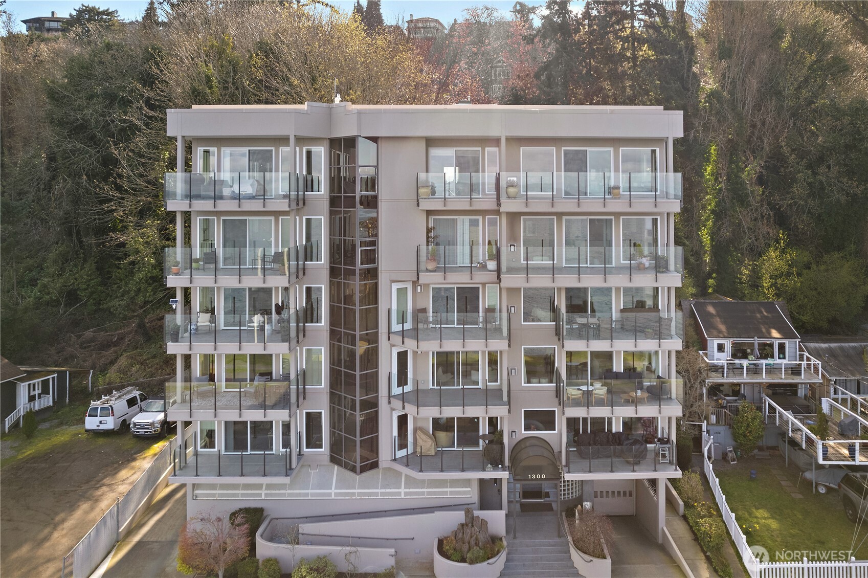 1300 Alki Avenue SW Unit: 200