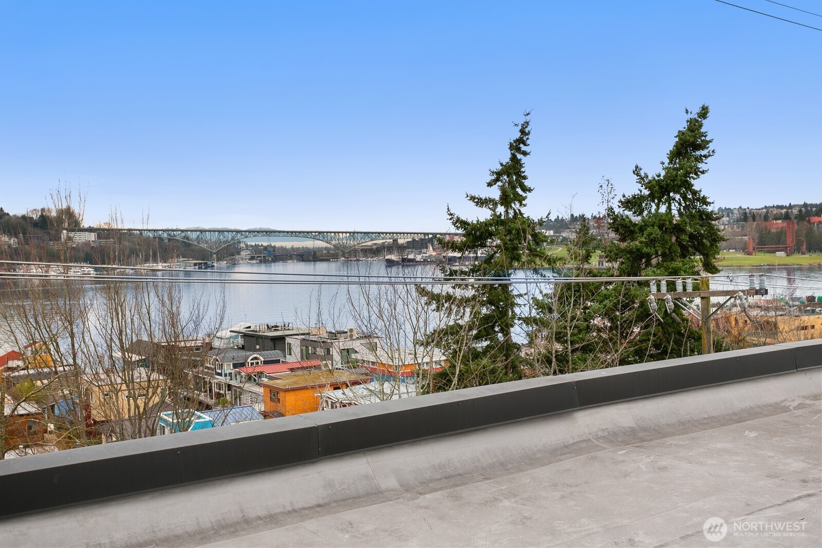 2328 Fairview Avenue E Unit: 201