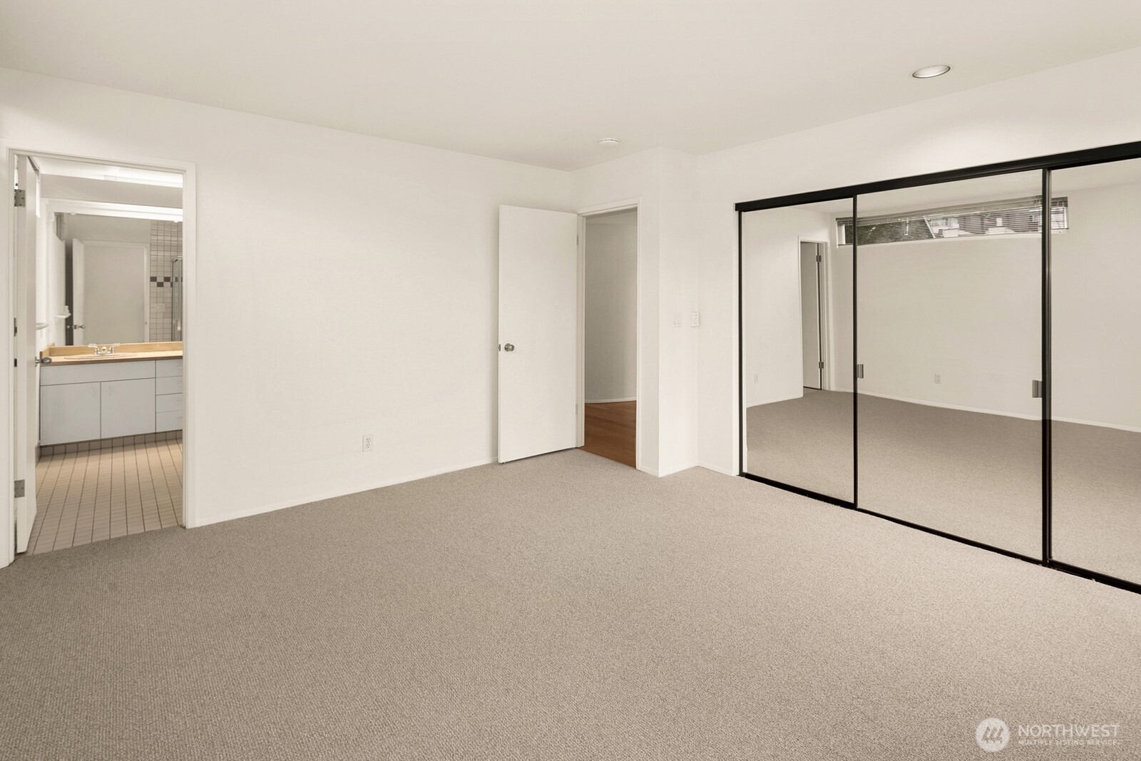 2328 Fairview Avenue E Unit: 201