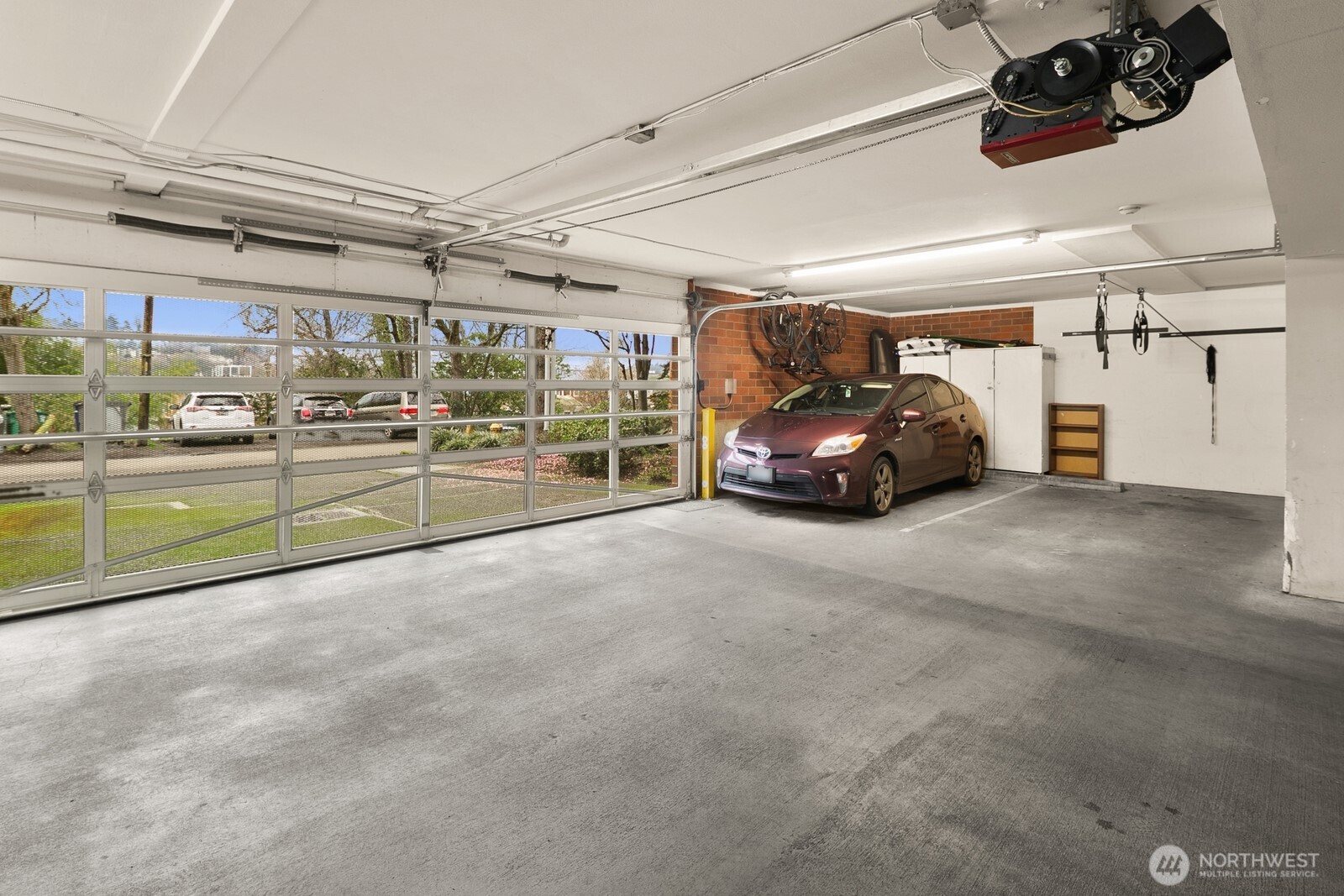 2328 Fairview Avenue E Unit: 201