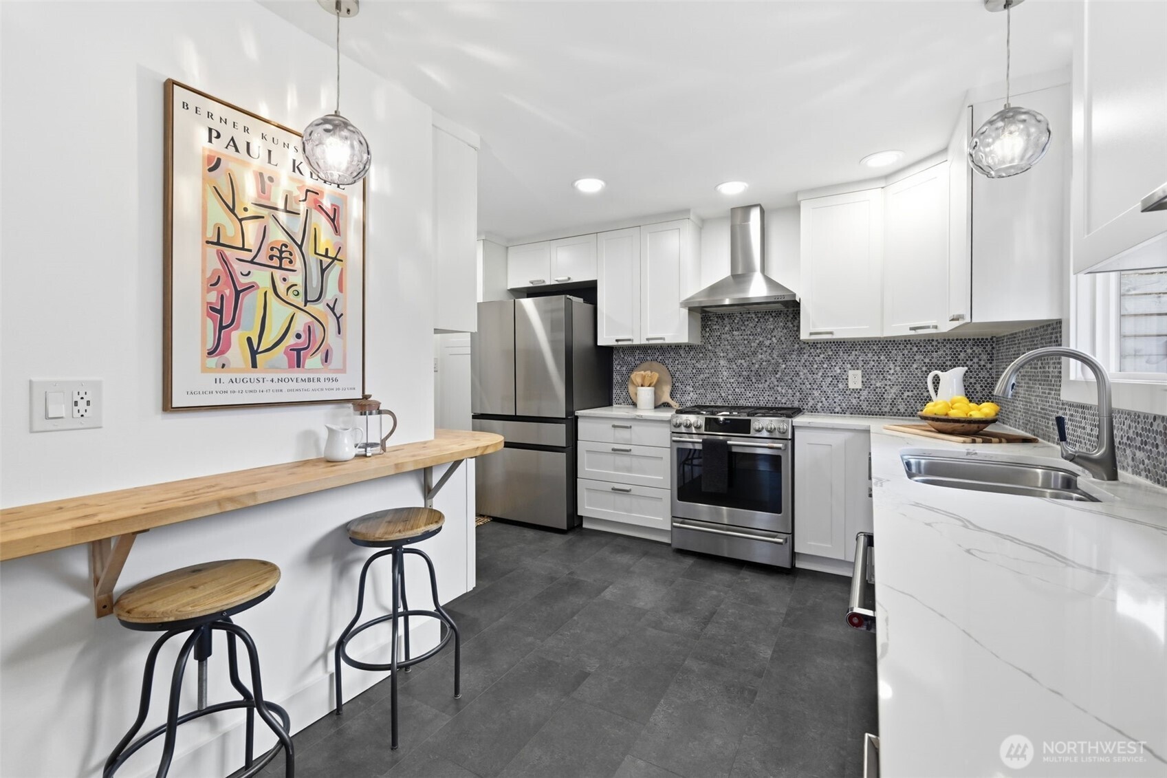 9402 36th Avenue SW