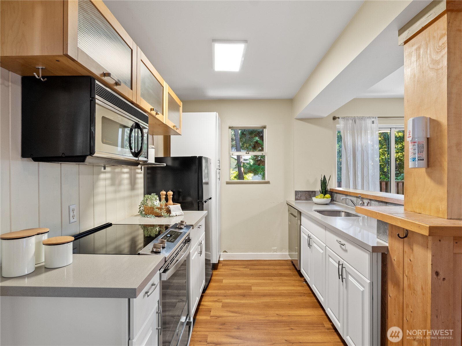465 Winslow Way E Unit: 108