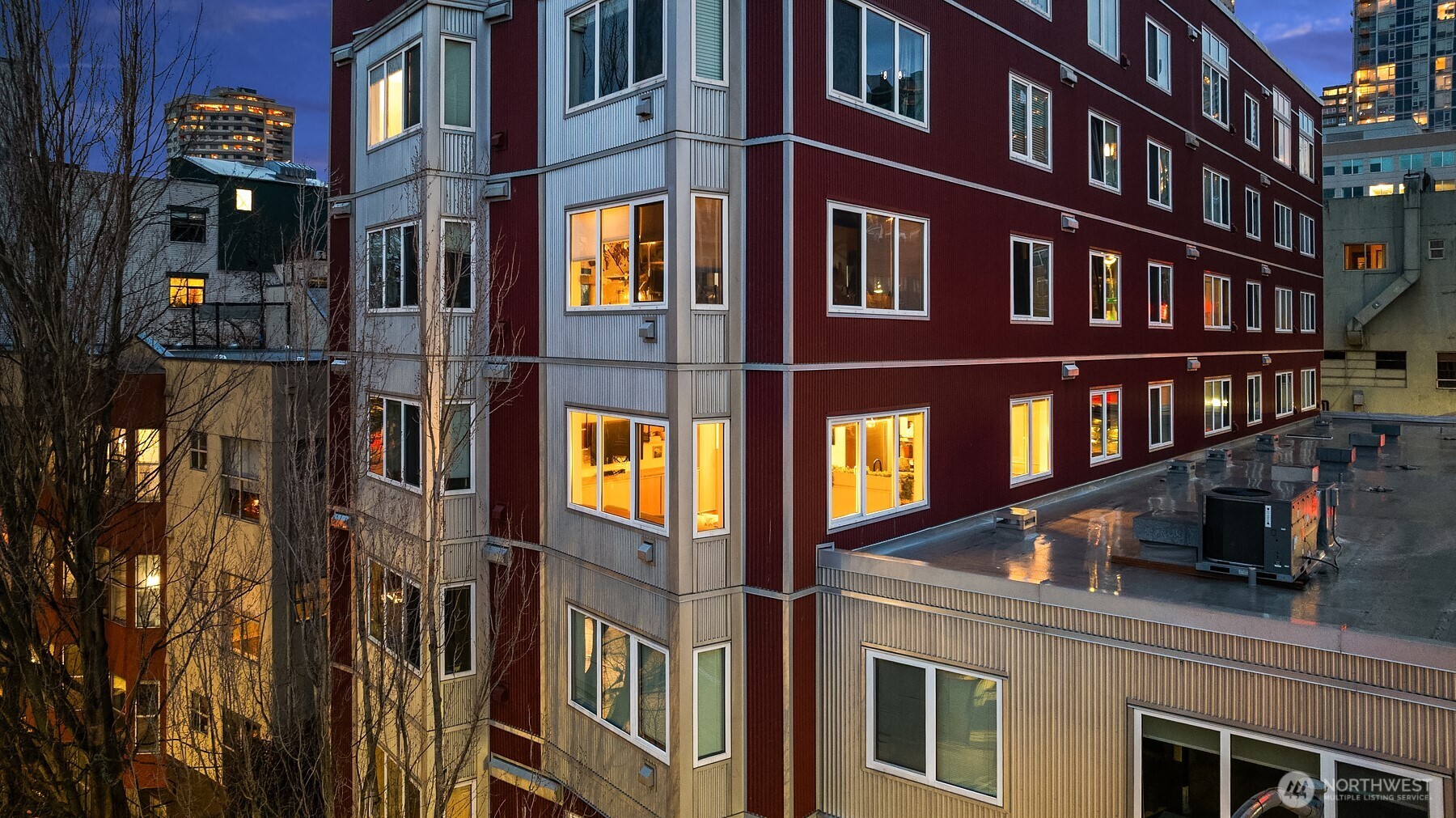 2504 Western Avenue Unit: 422