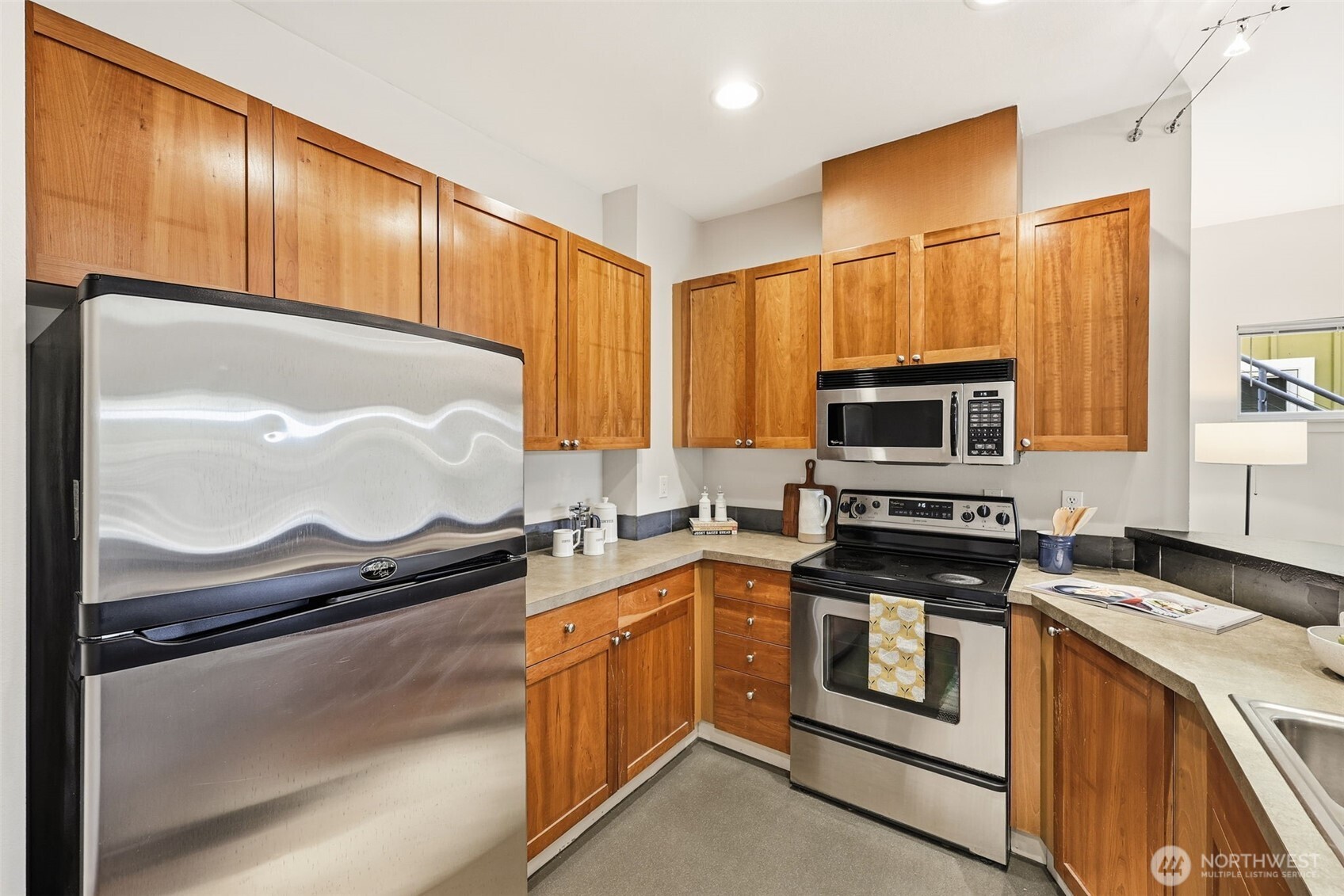 3671 Dayton Avenue N Unit: 2