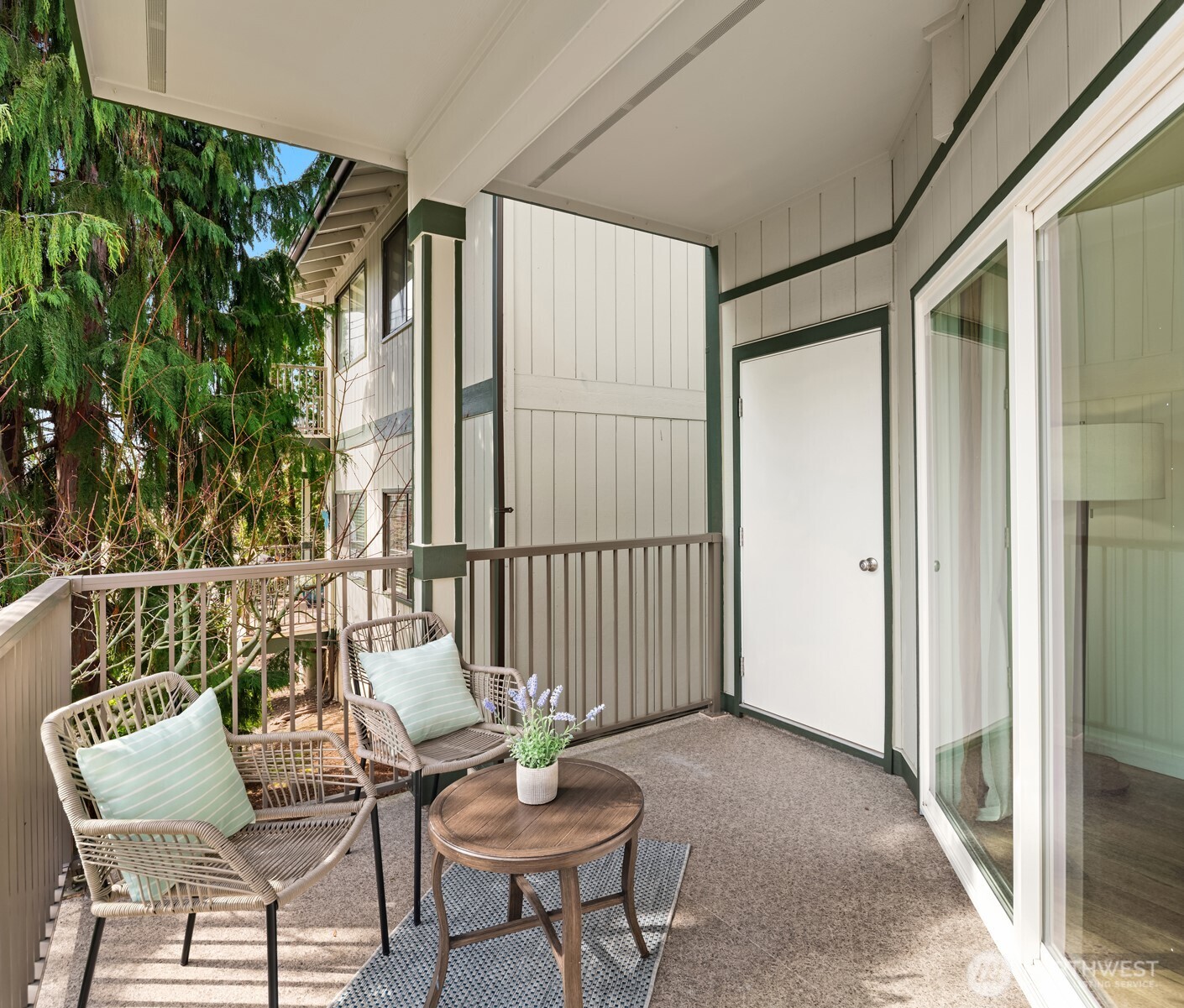 18003 108th Avenue NE Unit: B2