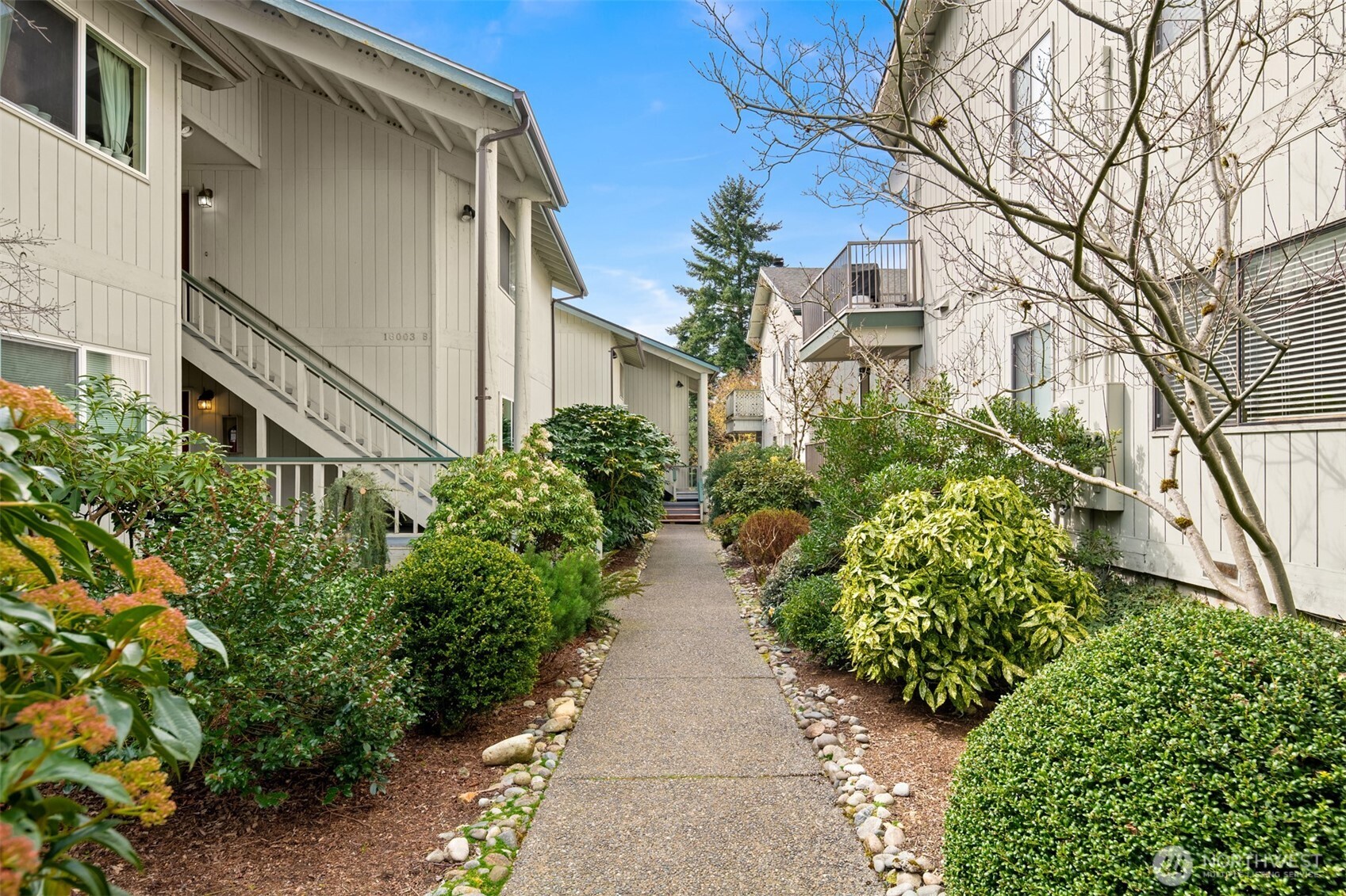 18003 108th Avenue NE Unit: B2