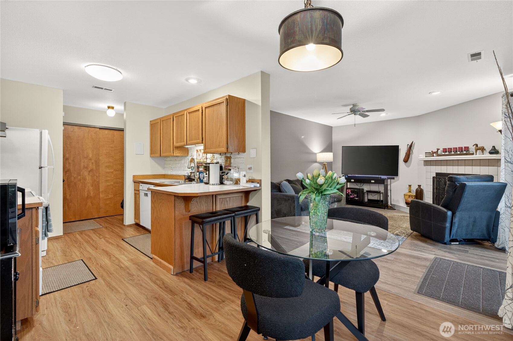 4118 212th Street SW Unit: 101C