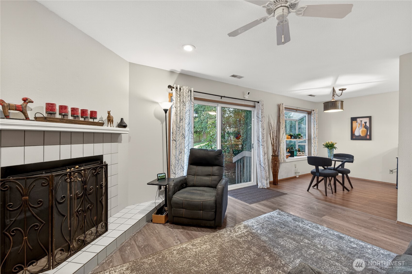4118 212th Street SW Unit: 101C