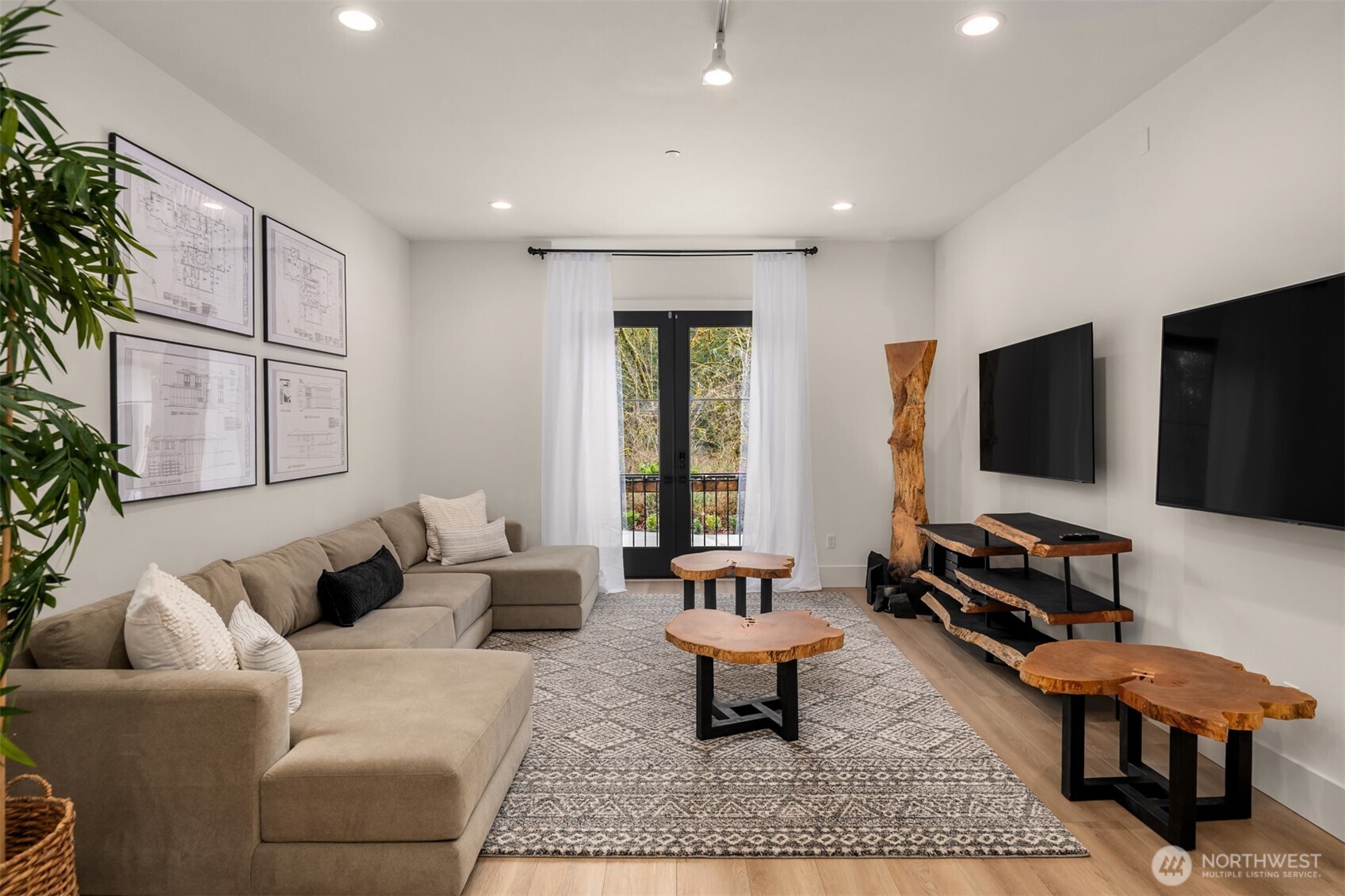 12284 196th Avenue NE