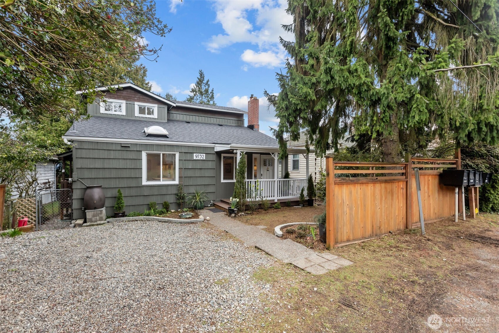 9732 15th Avenue NE