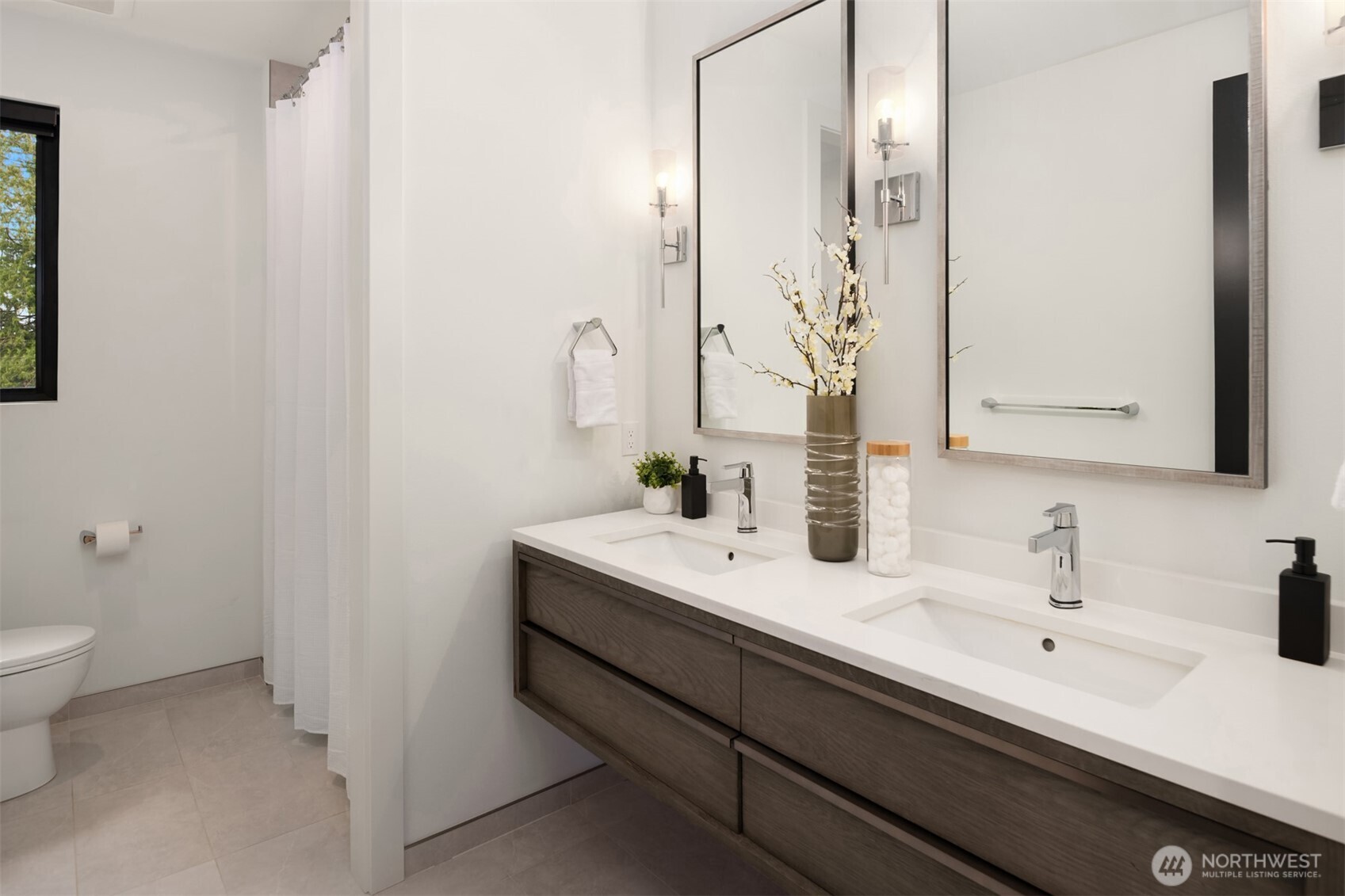 12284 196th Avenue NE