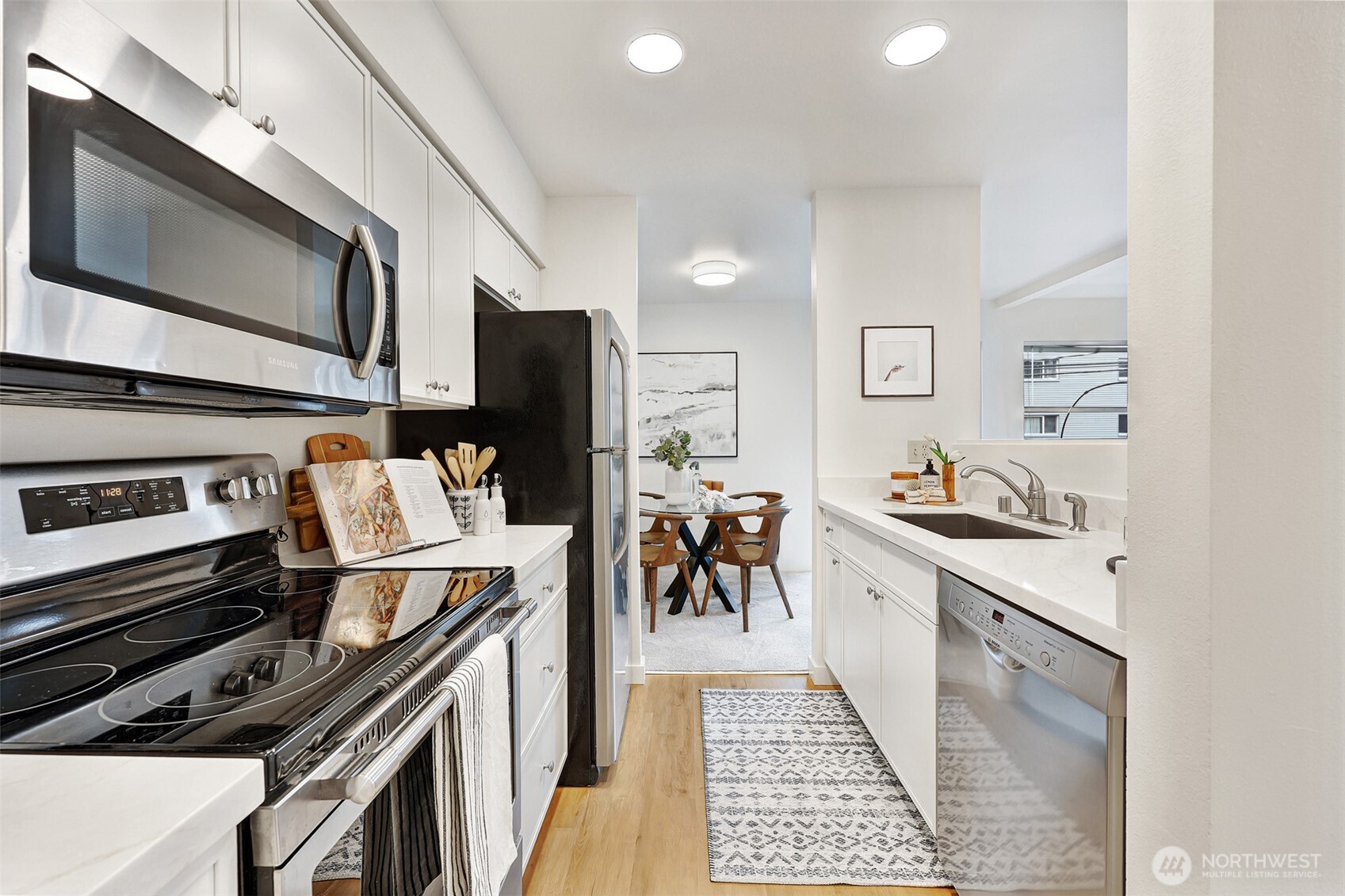 2829 Franklin Avenue E Unit: N2
