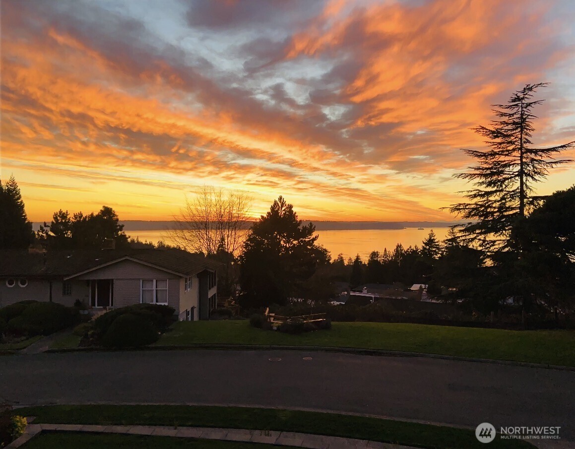 8620 Vashon View SW