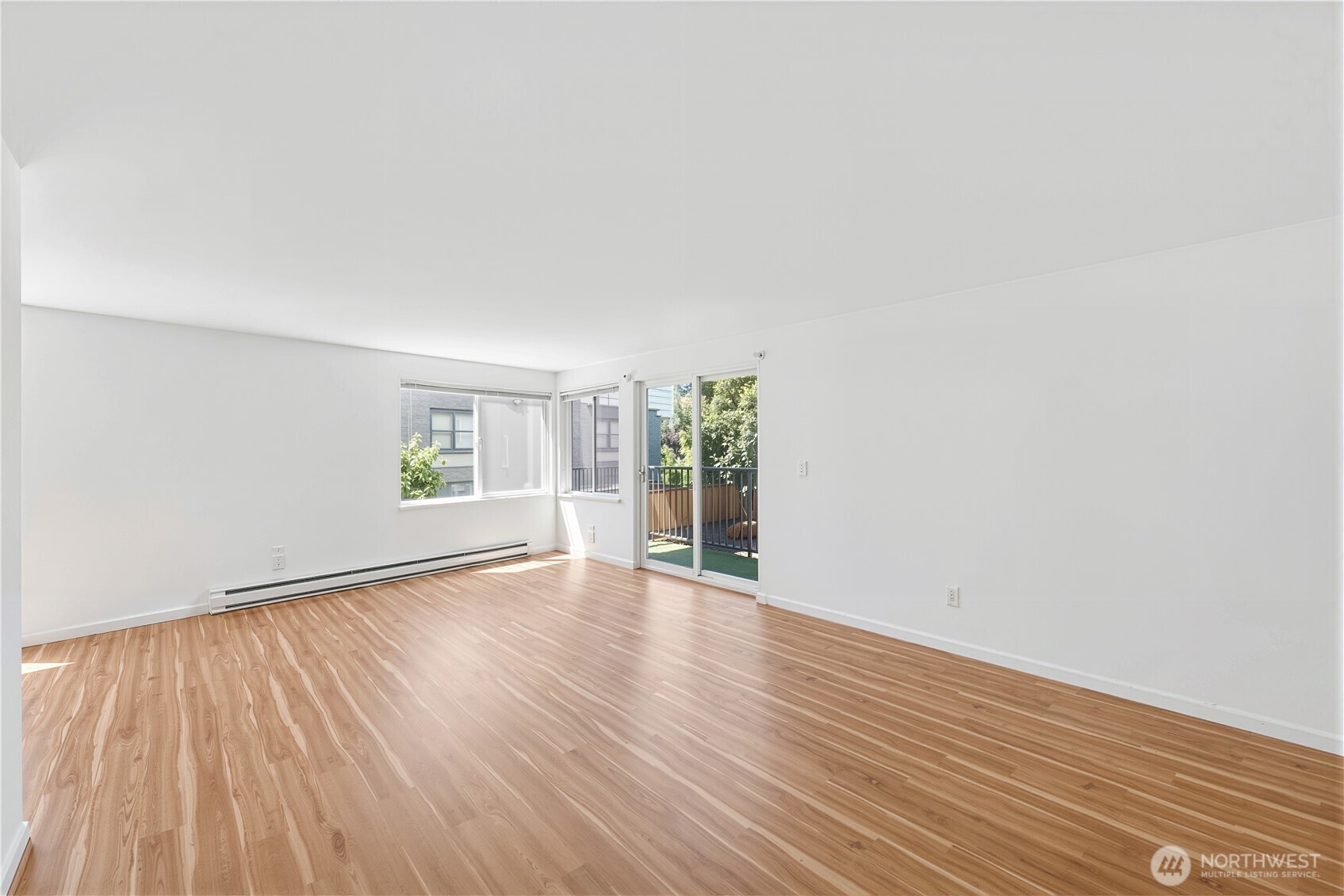 11556 Greenwood Avenue N Unit: 105
