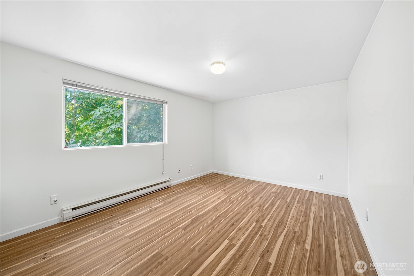 11556 Greenwood Avenue N Unit: 105